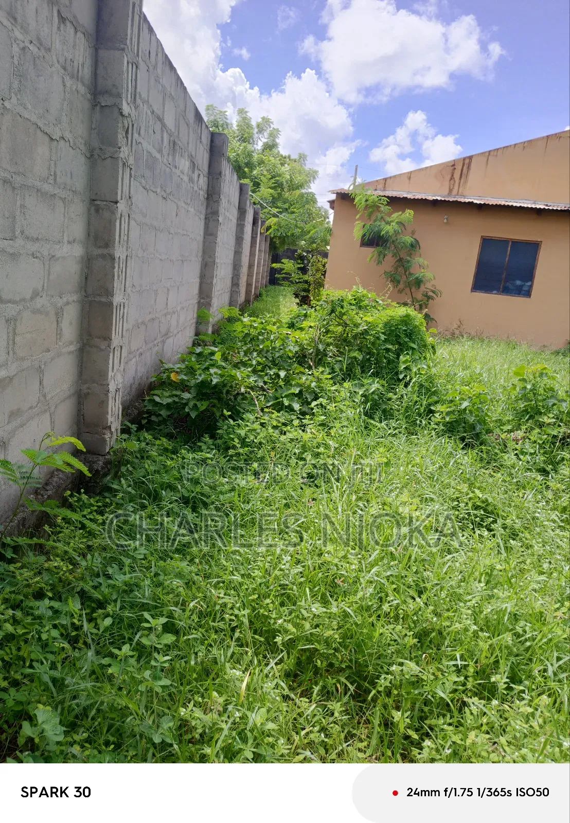 Eneo Sqmita/3000+Nyumba Linauzwa Ml 500 Ukonga Mkolemba. in Ukonga