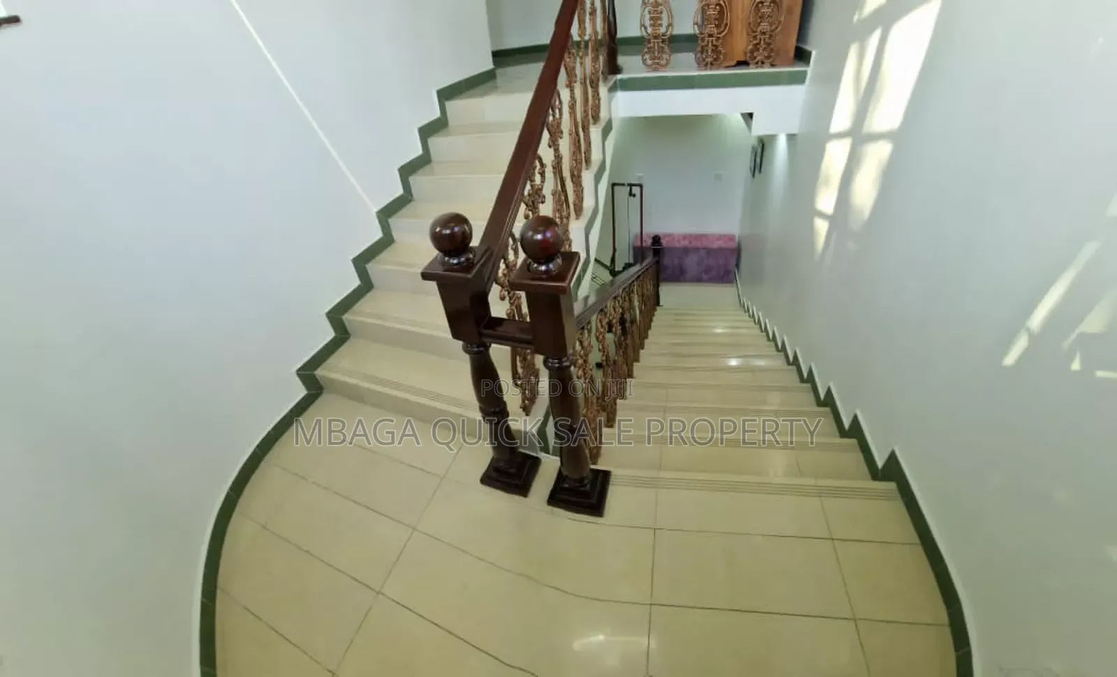 4bdrm Apartment in Msasani for sale in Msasani