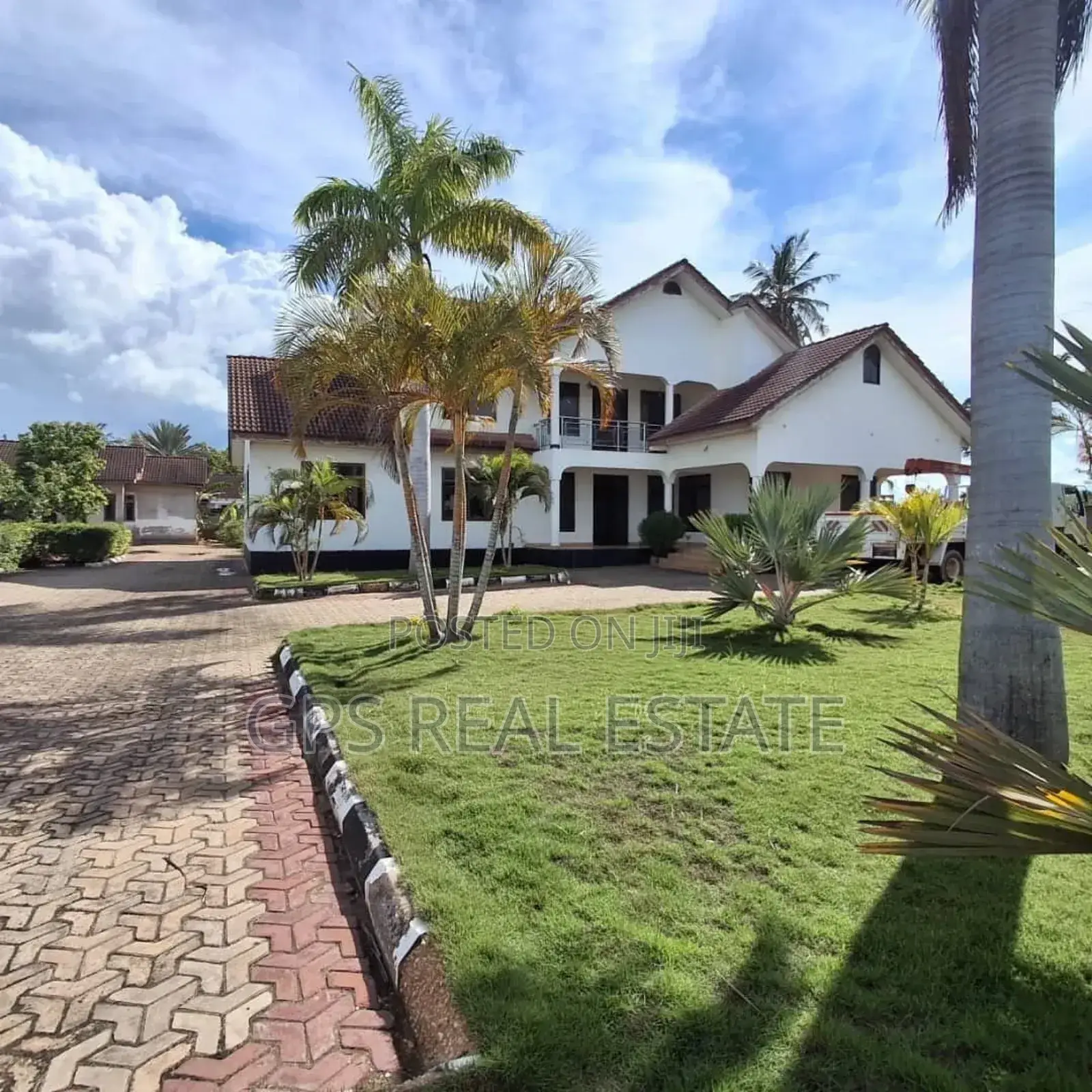 6bdrm House in Bahari Beach, Kinondoni for sale in Kinondoni