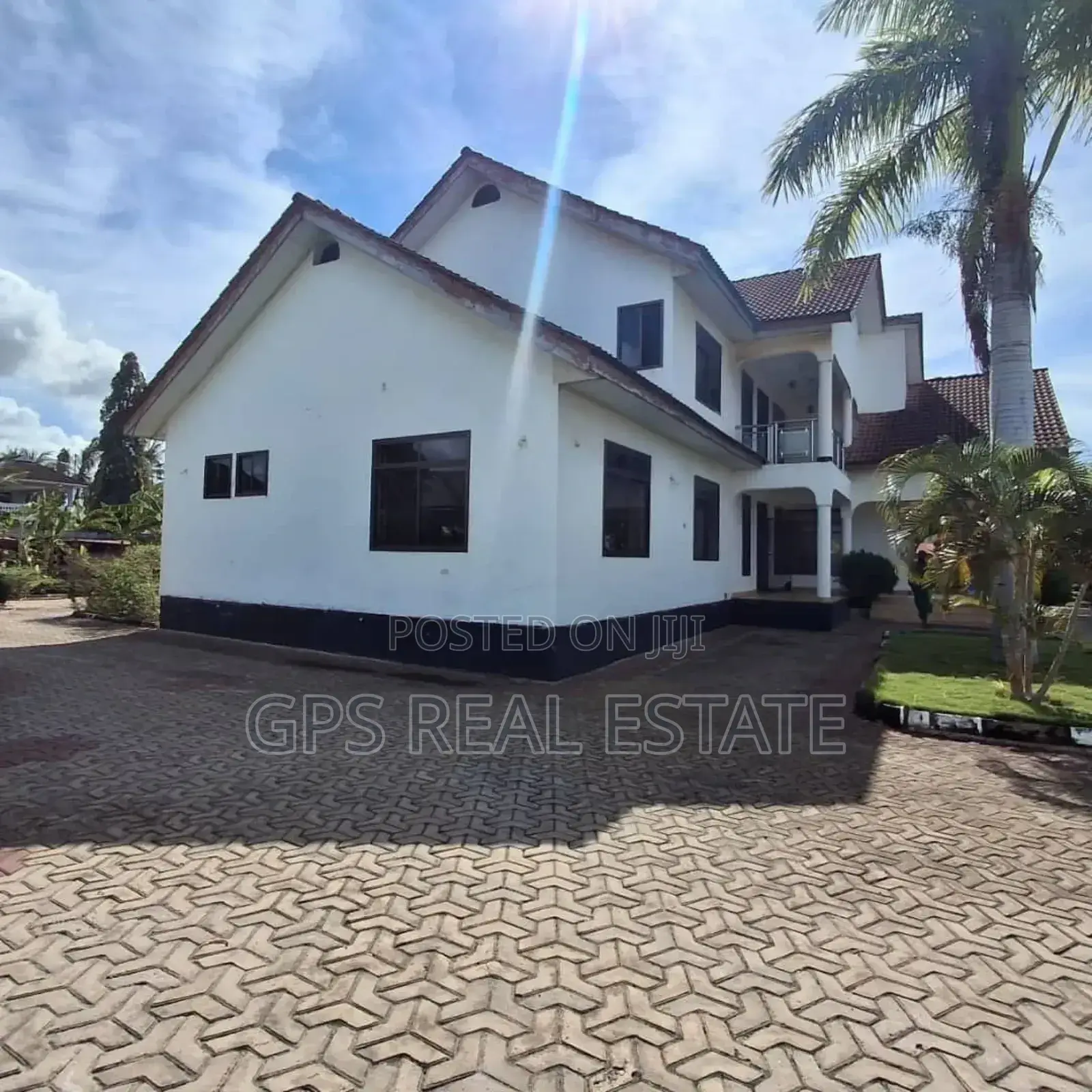 6bdrm House in Bahari Beach, Kinondoni for sale in Kinondoni