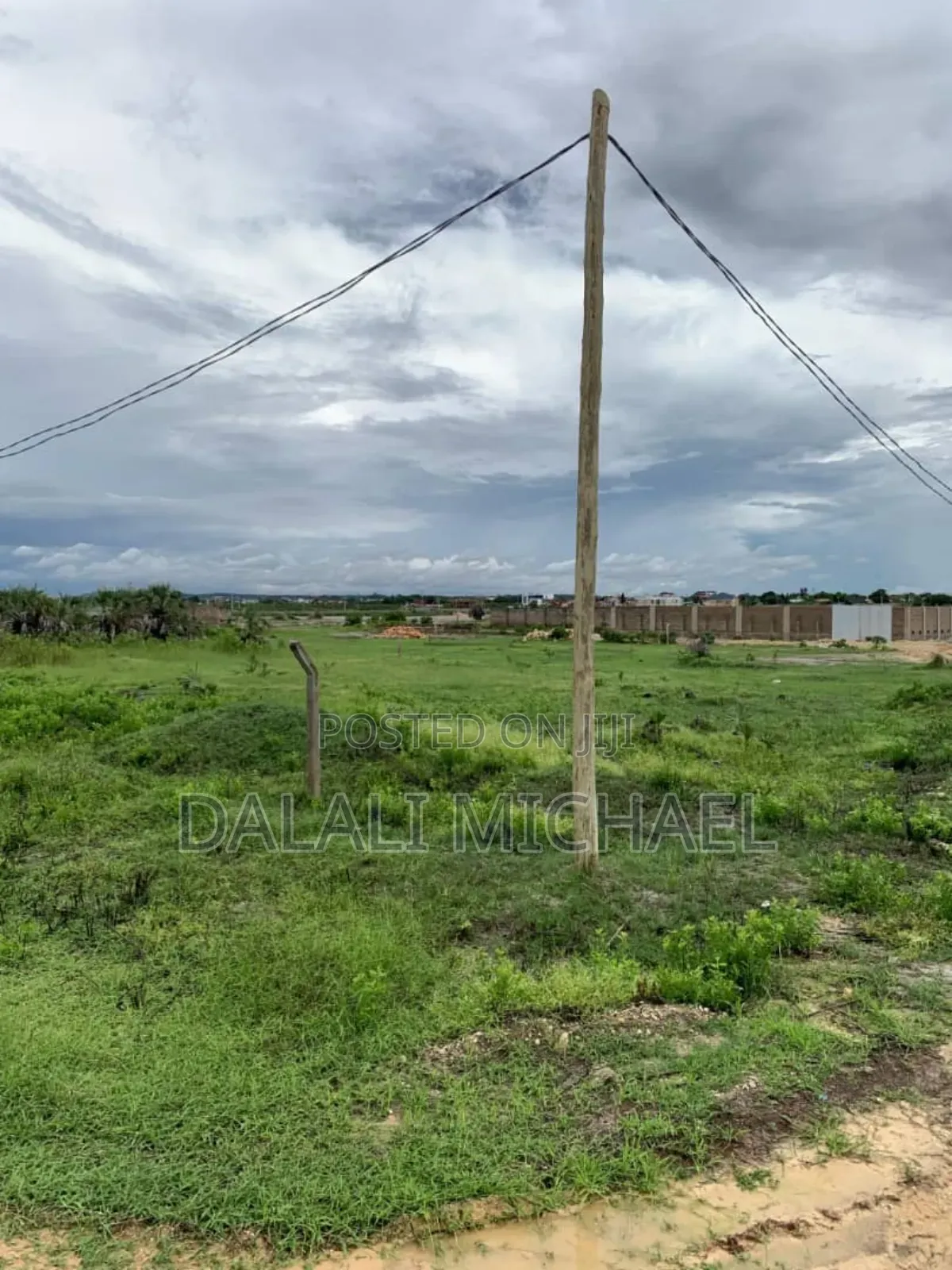 Kiwanja Kinauzwa Mbweni JKT ! in Mbweni