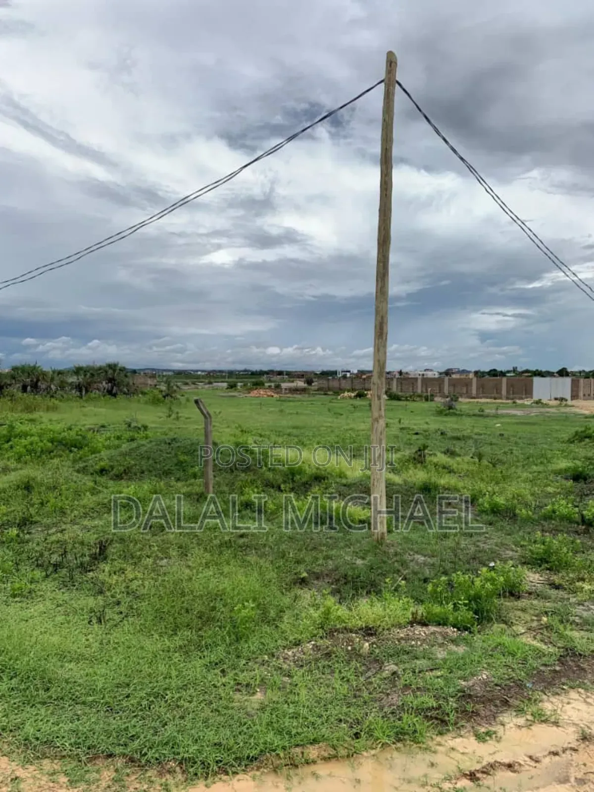 Kiwanja Kinauzwa Mbweni JKT ! in Mbweni