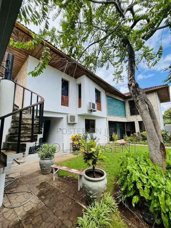 6bdrm Duplex in Upanga, Kinondoni for rent in Kinondoni
