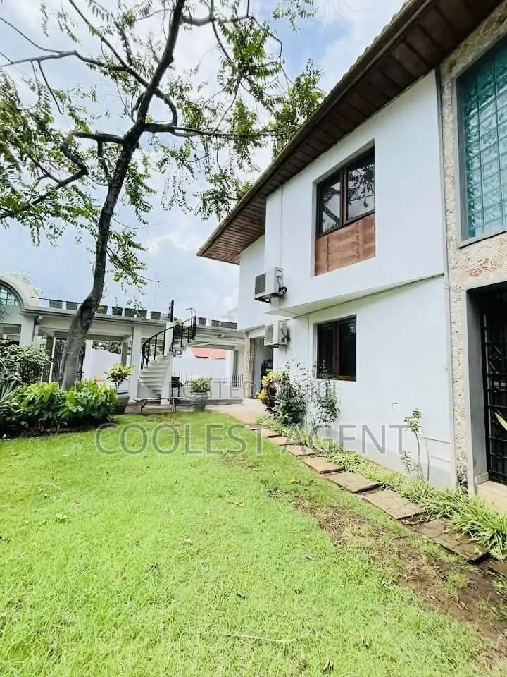 6bdrm Duplex in Upanga, Kinondoni for rent in Kinondoni