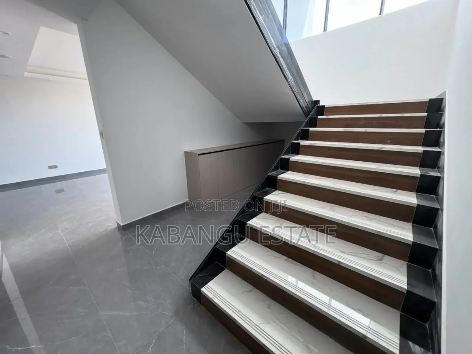 4bdrm Penthouse in Masaki Penthouse for rent in Masaki