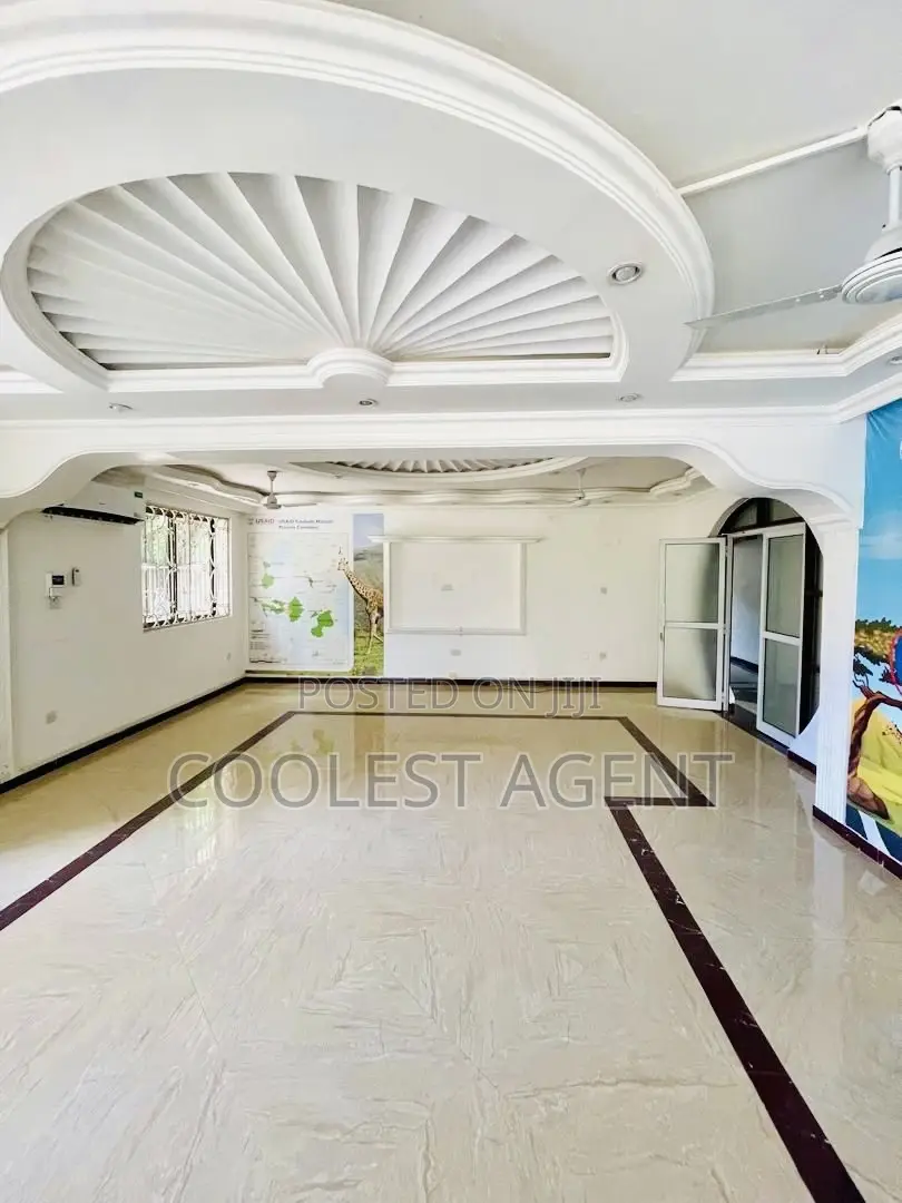 5bdrm House in Coolest Estate, Masaki for rent in Masaki