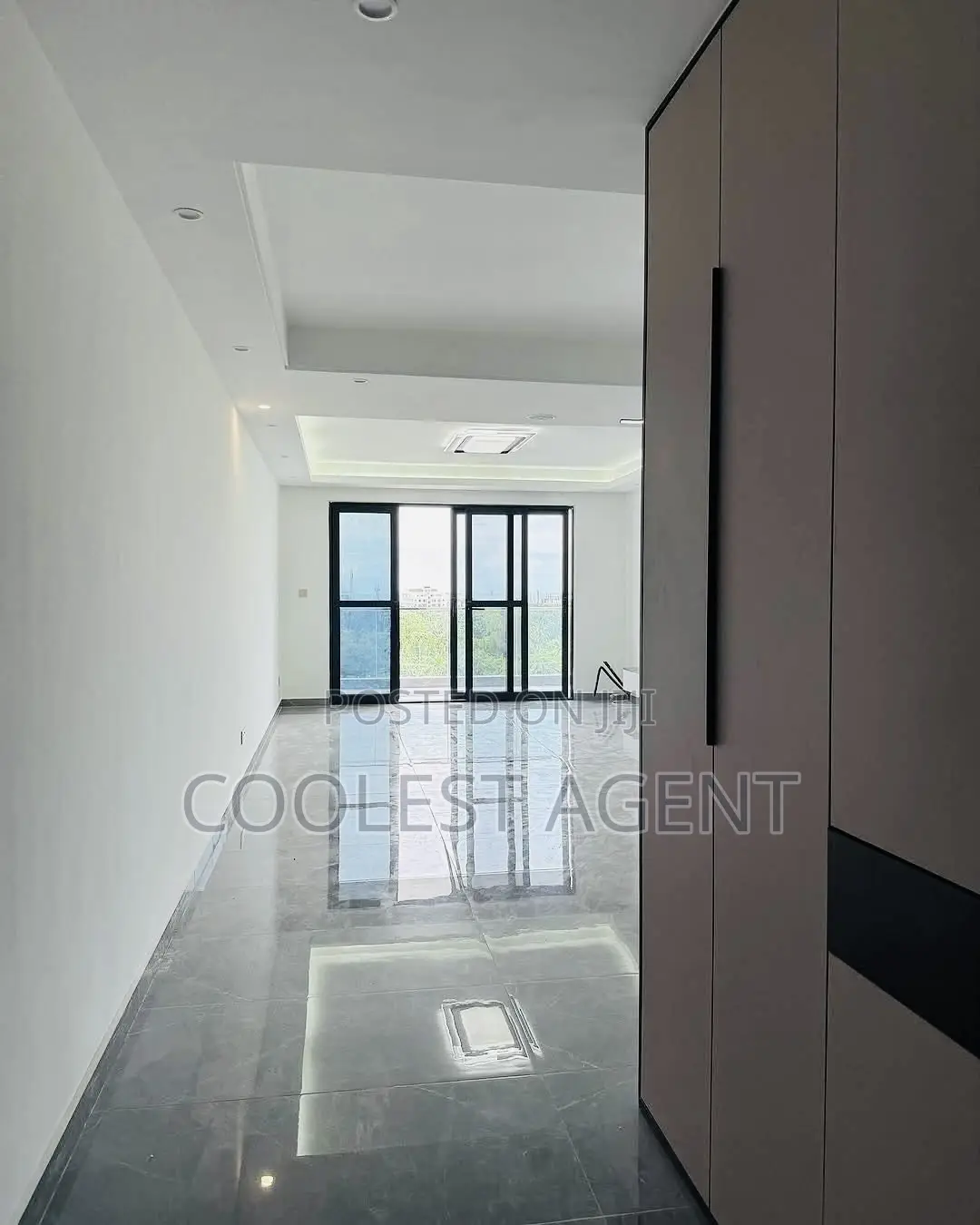 4bdrm Penthouse in Coolest Estate, Masaki for rent in Masaki
