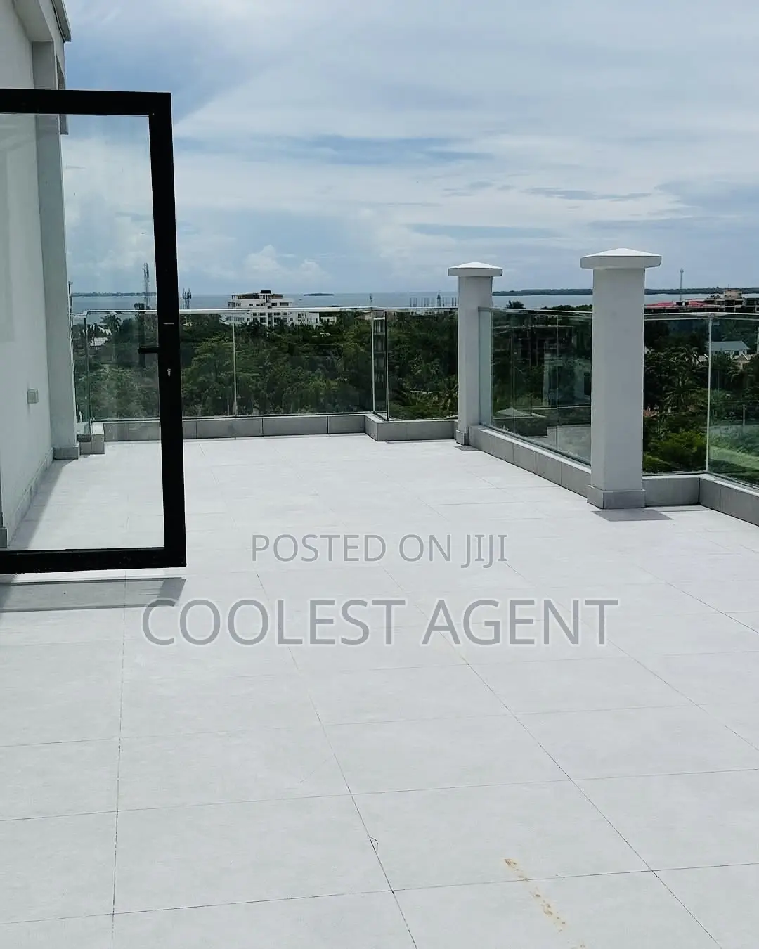 4bdrm Penthouse in Coolest Estate, Masaki for rent in Masaki