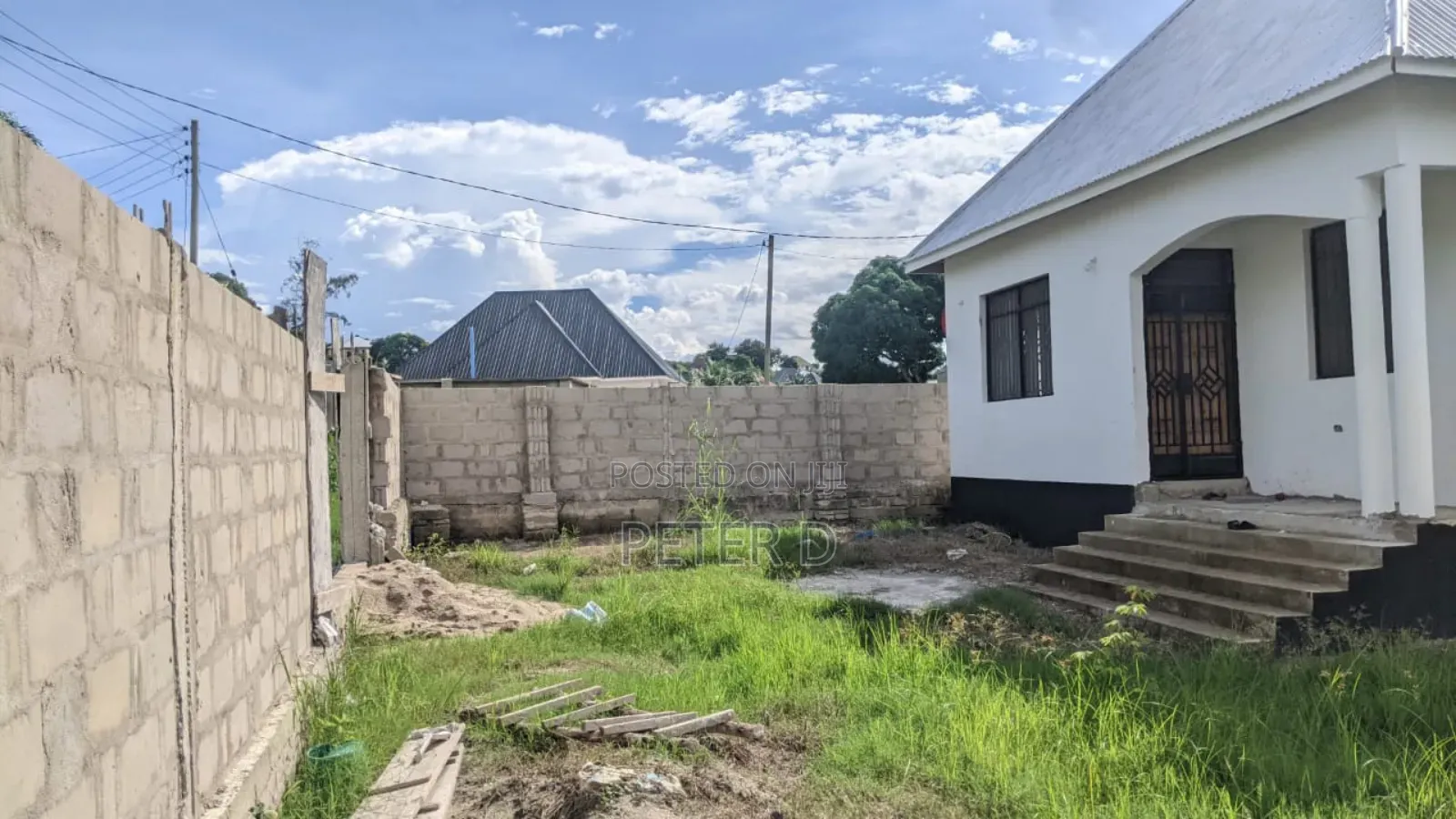 3bdrm House in Mbezi for sale in Mbezi