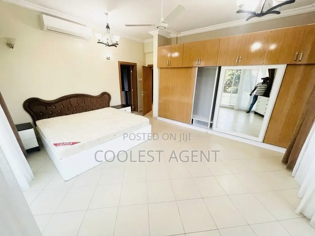 Furnished 3bdrm Apartment in Coolest Estate, Oyster Bay for rent in Oyster Bay