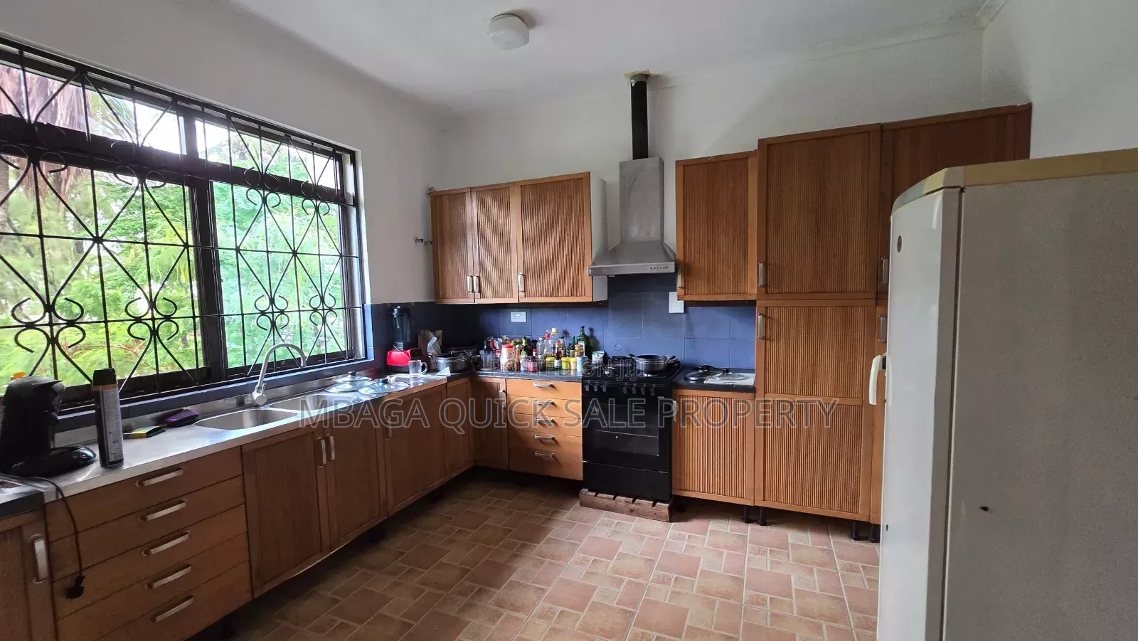 Furnished 8bdrm House in Mbezi Beach, Ukonga for sale in Ukonga