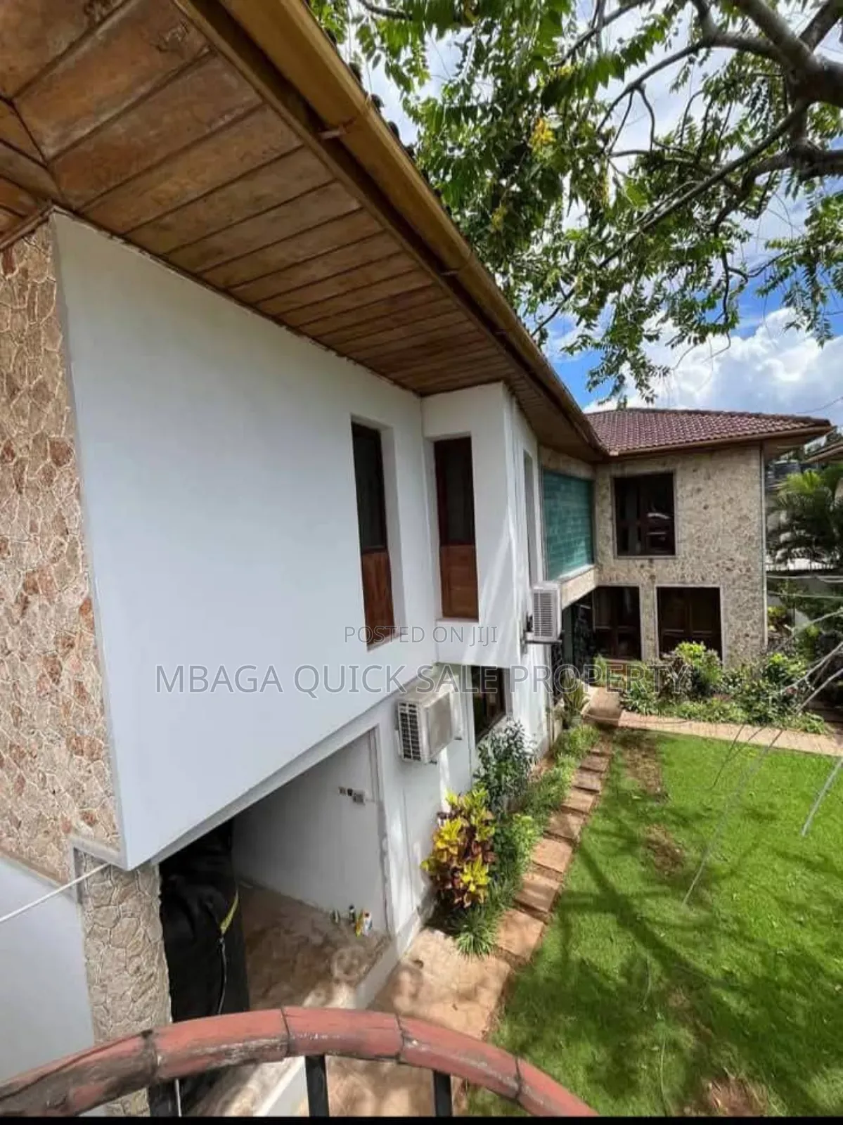 Furnished 6bdrm Apartment in Upanga for rent in Upanga East