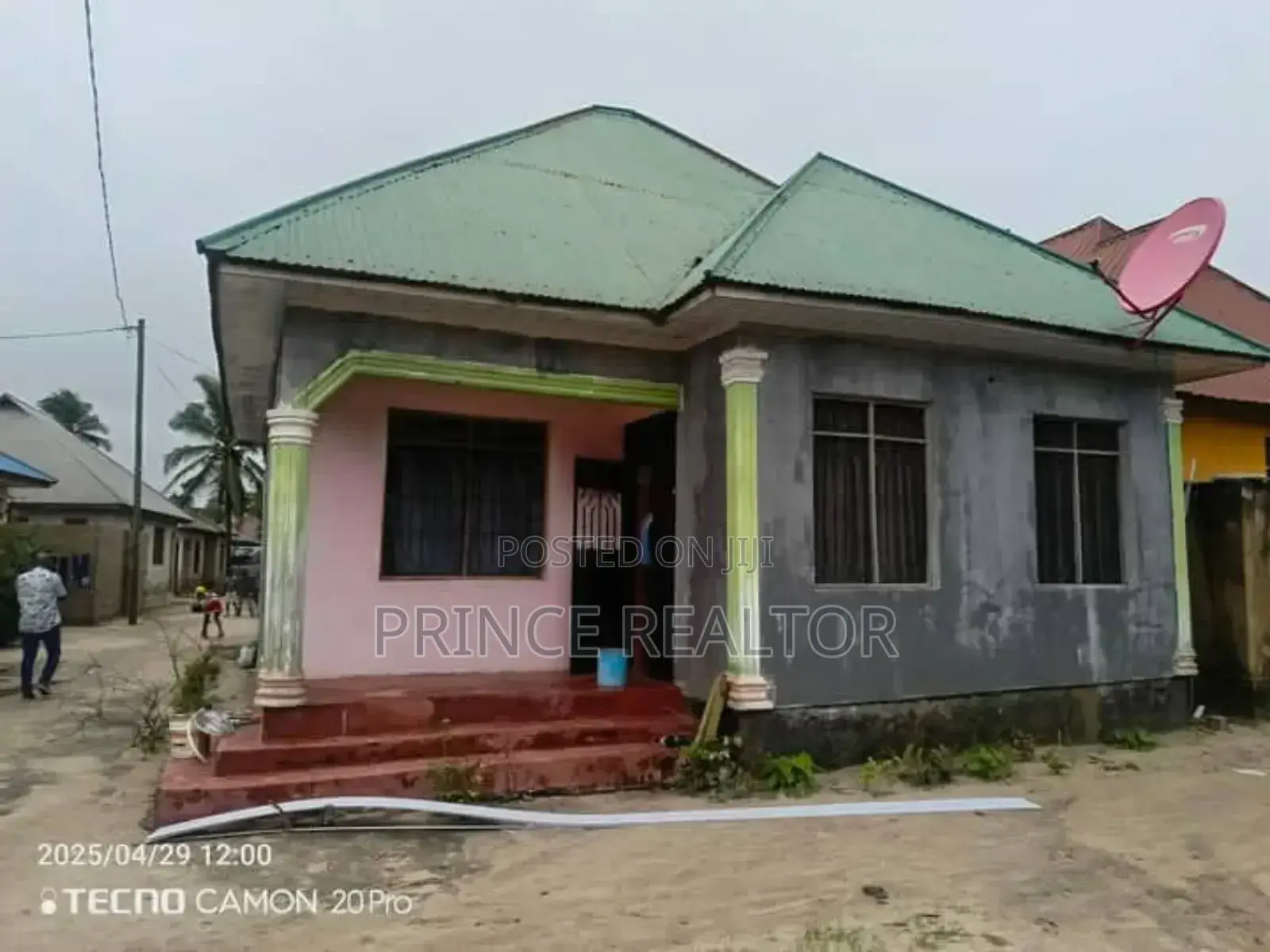 3bdrm House in Chamazi Mfenesini, Temeke for sale in Temeke