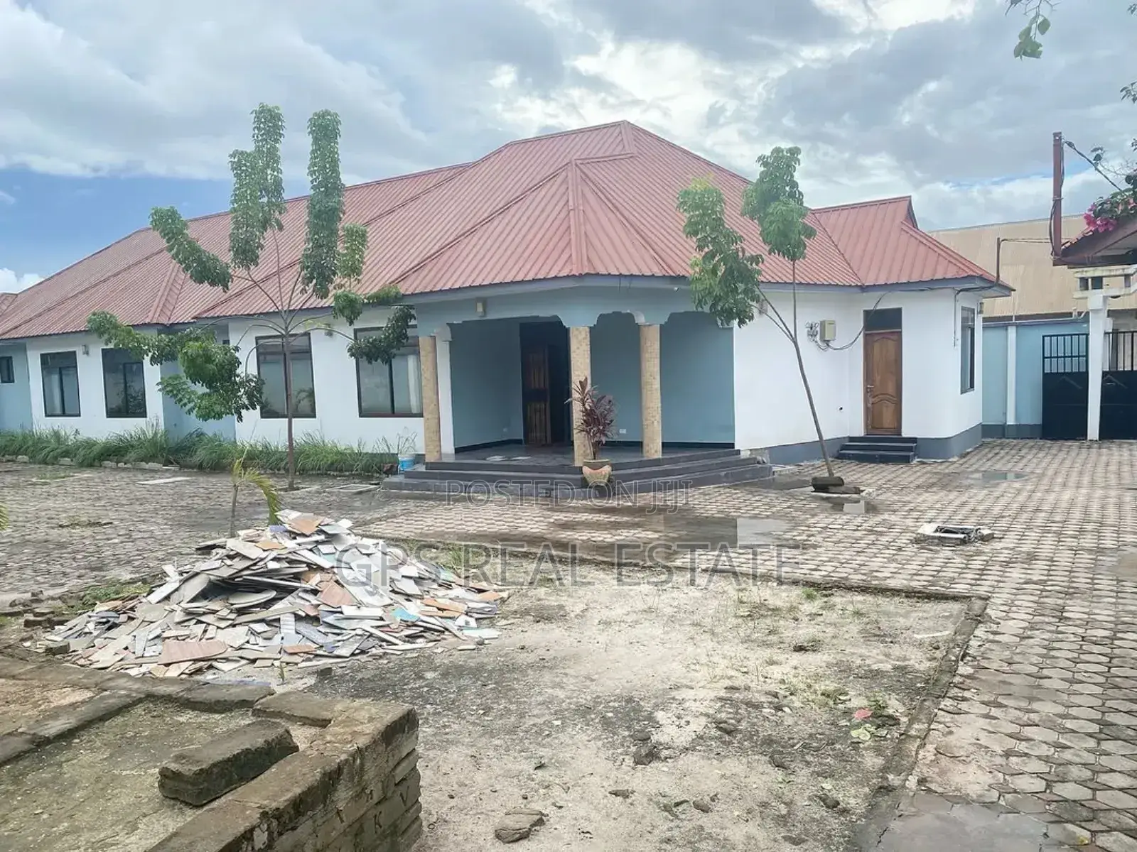 Guest House for Sale in Msongola Ilala Dar Es Salaam in Ilala