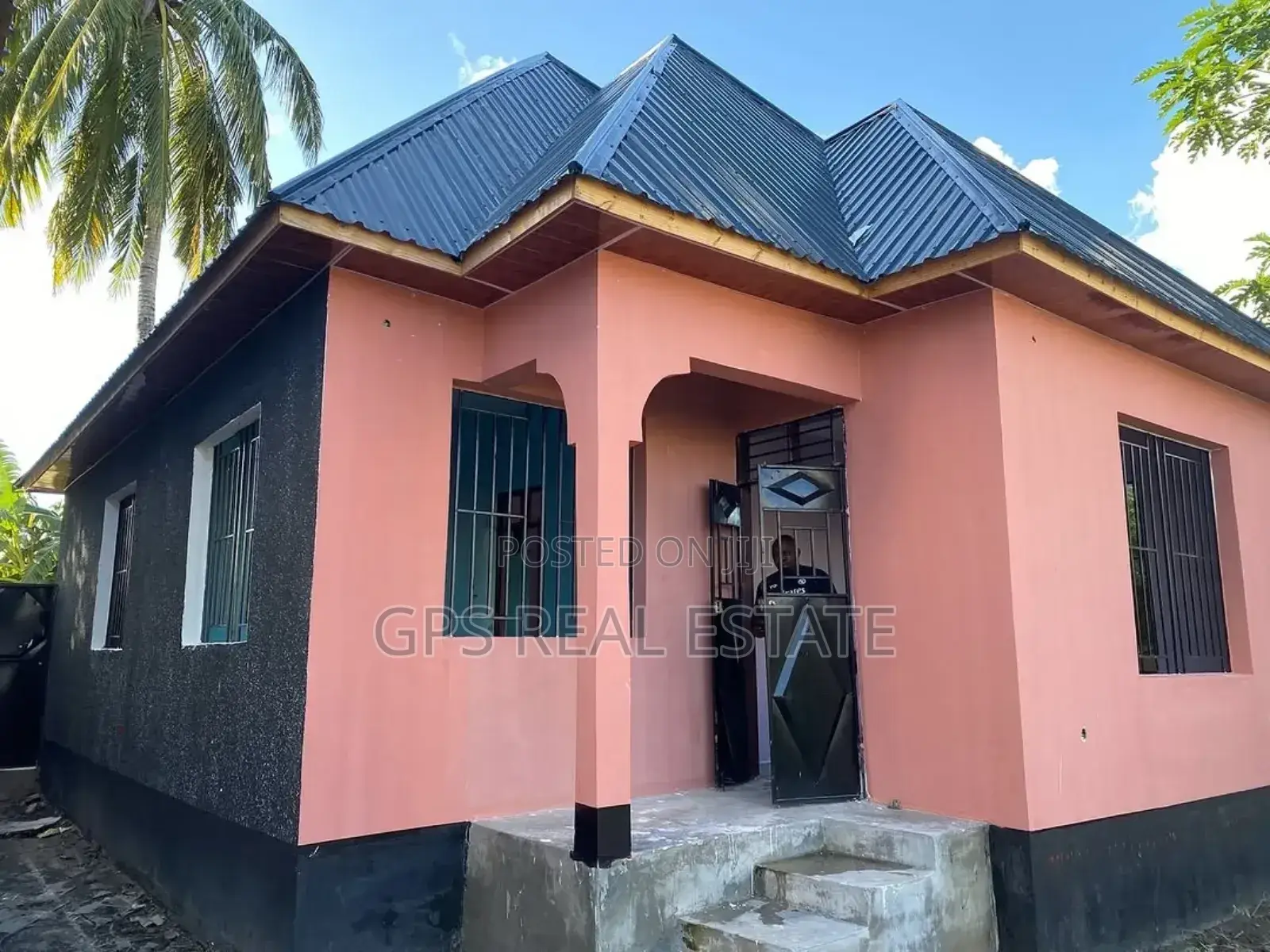 5bdrm House in Chamazi, Temeke for sale in Temeke