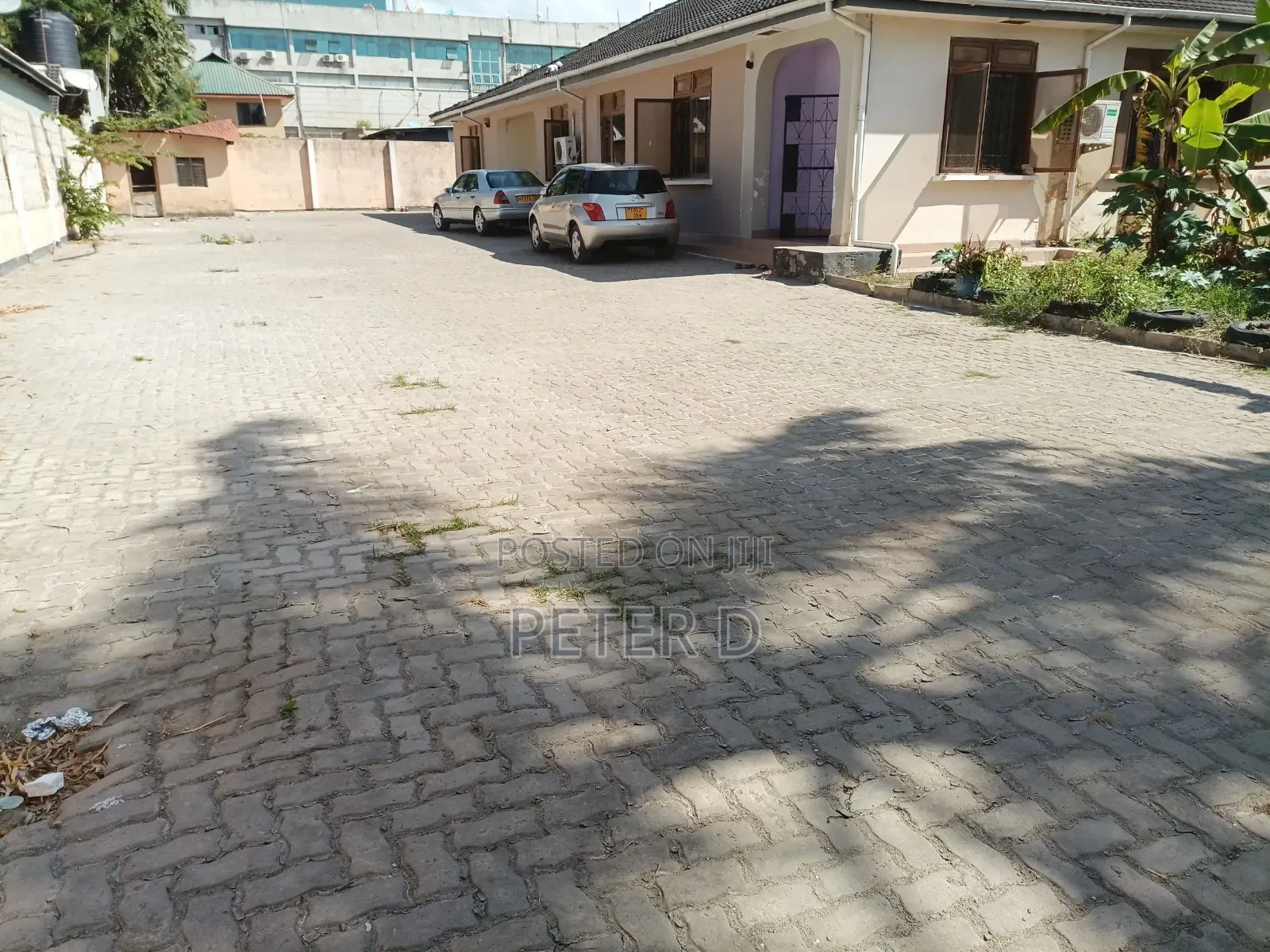 8bdrm House in Mbezi Beach for sale in Mbezi Beach