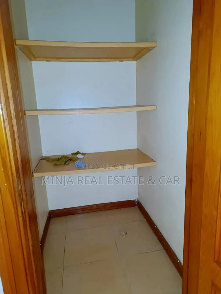 Furnished 4bdrm Apartment in Oyster Bay for rent in Oyster Bay