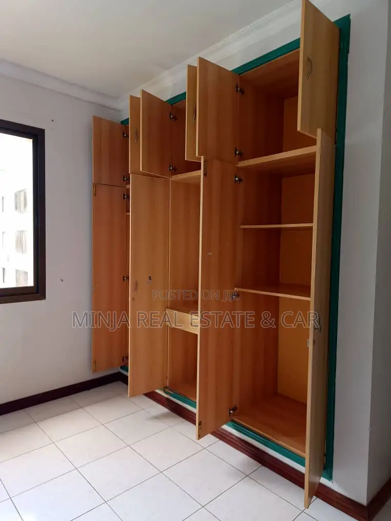 Furnished 4bdrm Apartment in Oyster Bay for rent in Oyster Bay