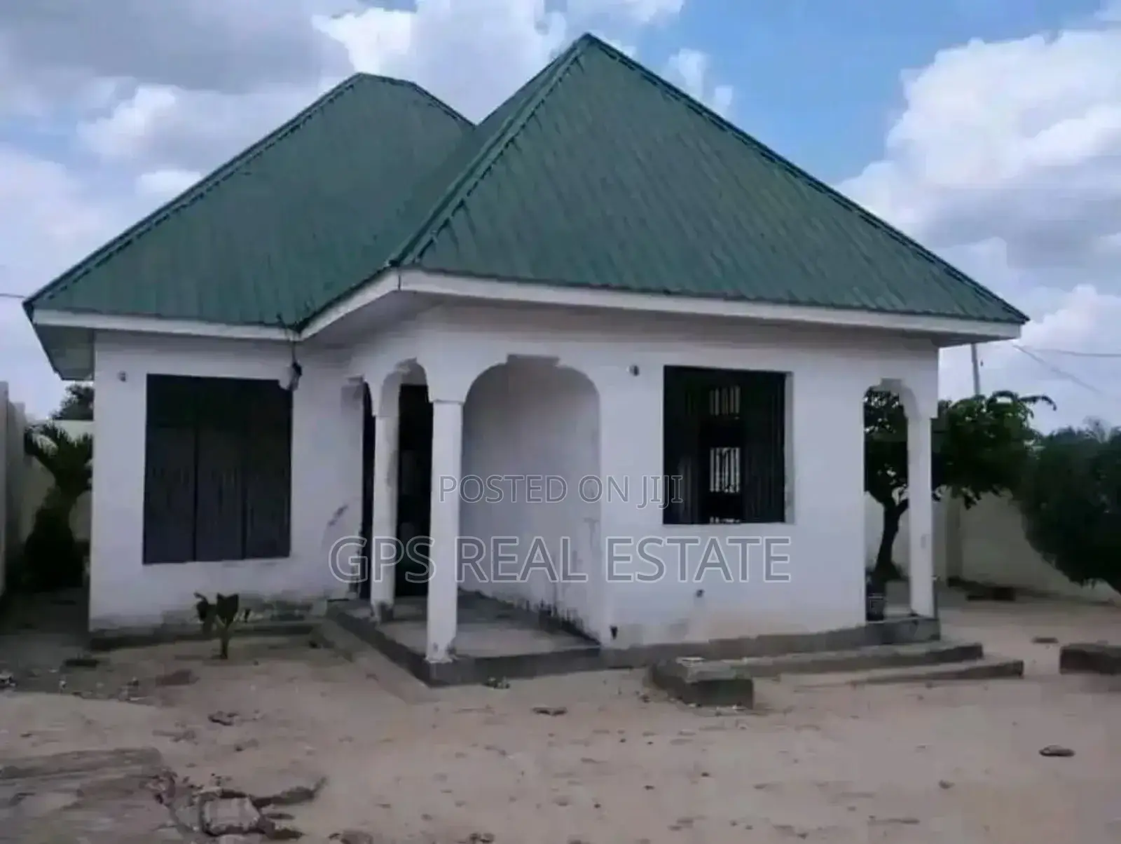 7bdrm Apartment in Gongo La Mboto, Ilala for sale in Ilala