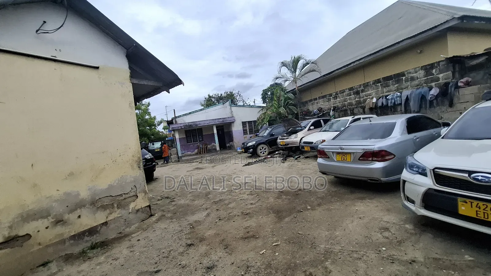 Plot 4 Investment Office or Ware House% We Look Main Road in Kinondoni