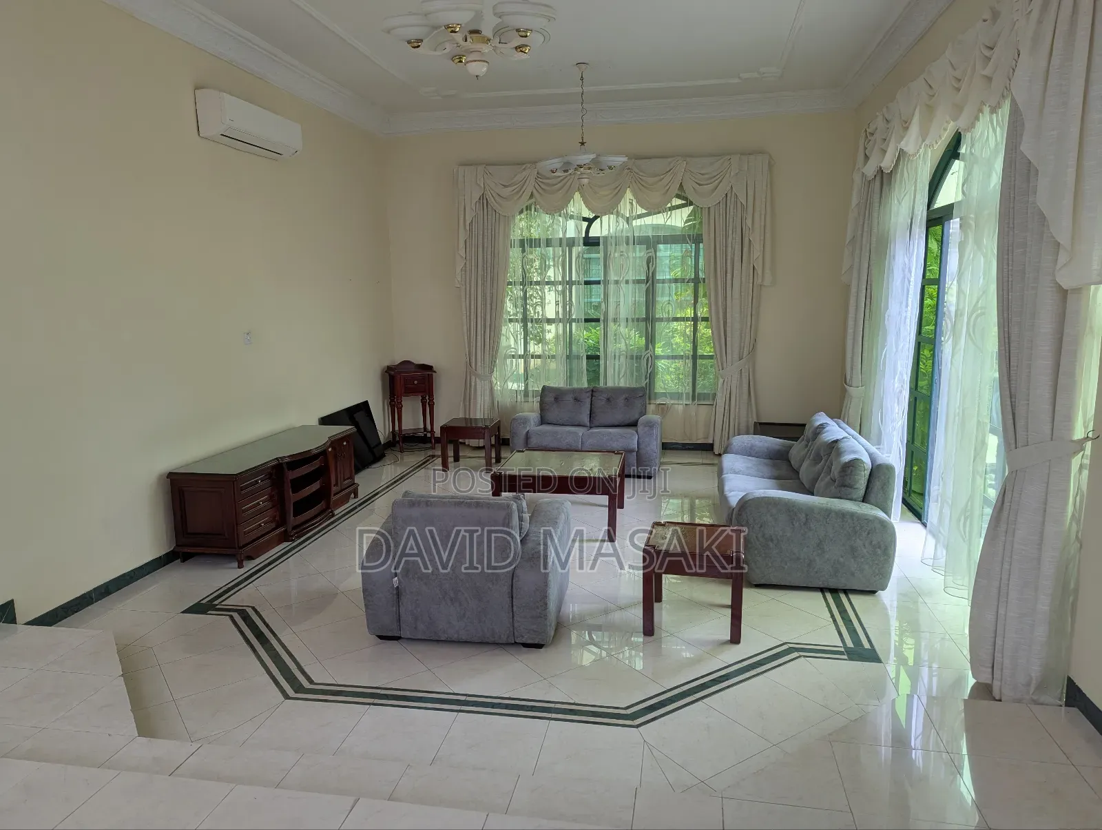 Furnished 4bdrm Villa in Villas, Oyster Bay for rent in Oyster Bay