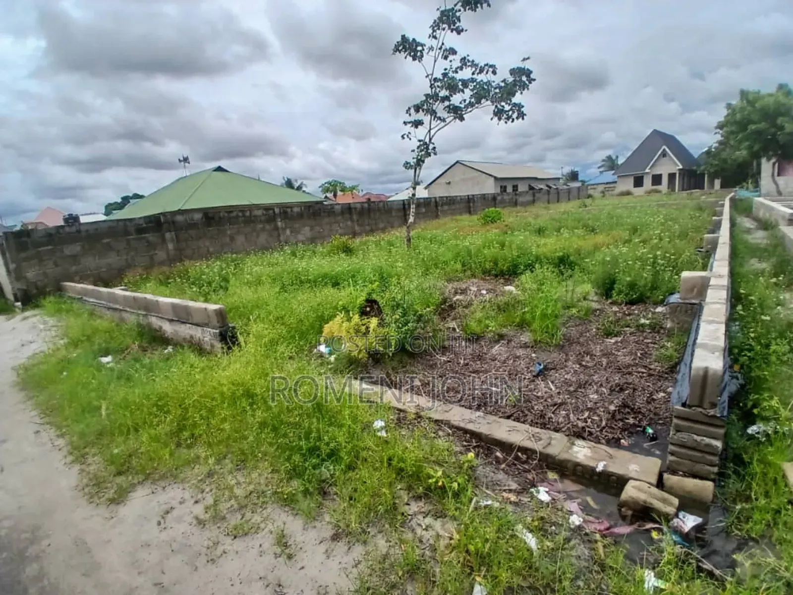 Kiwanja Mita 30 Kwa 15 Kinauzwa Milion 11 Ukonga Bombambili. in Ilala