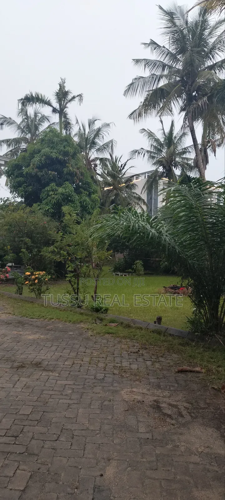 4bdrm House in Mbezibeach Oasis for sale in Mbezi Beach