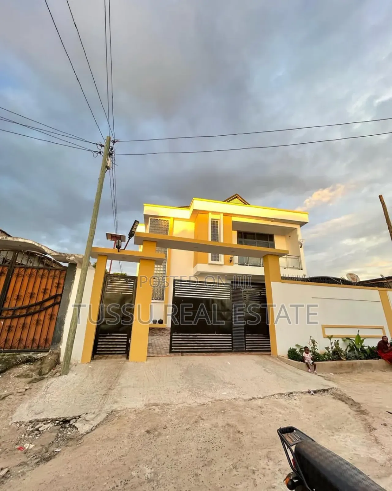 4bdrm House in Makumbusho Dsm, Kinondoni for sale in Kinondoni