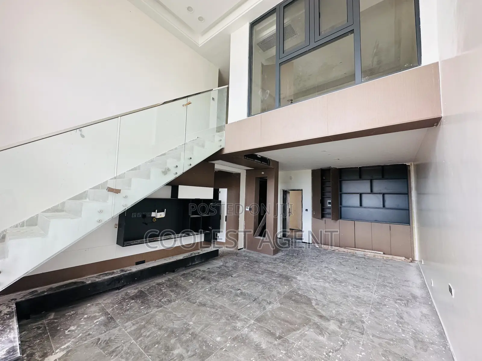 Furnished 3bdrm Apartment in Coolest Estate, Oyster Bay for rent in Oyster Bay