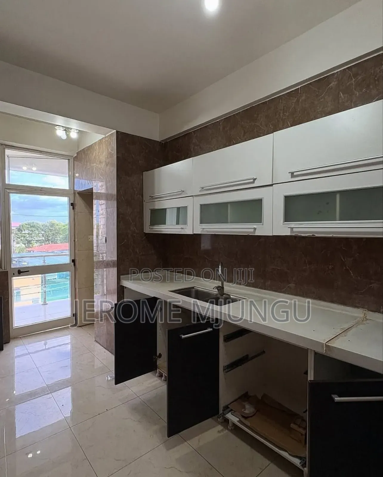 3bdrm Apartment in Oyster Bay for rent in Oyster Bay