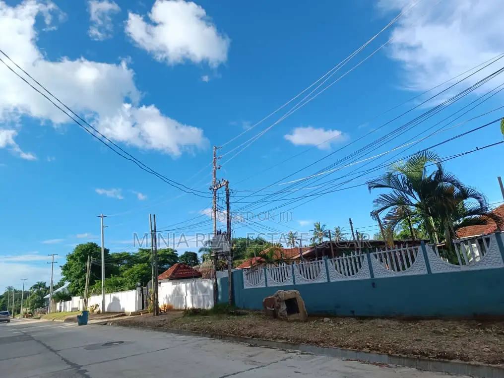 Plot for Sale Regent in Kinondoni