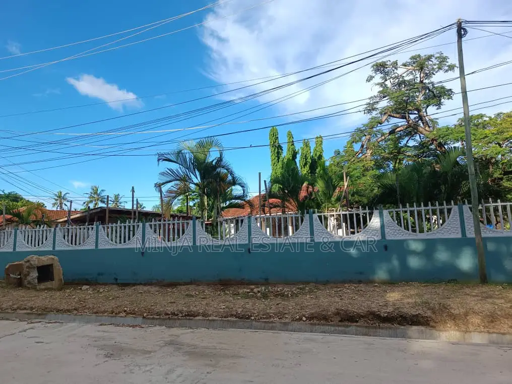 Plot for Sale Regent in Kinondoni