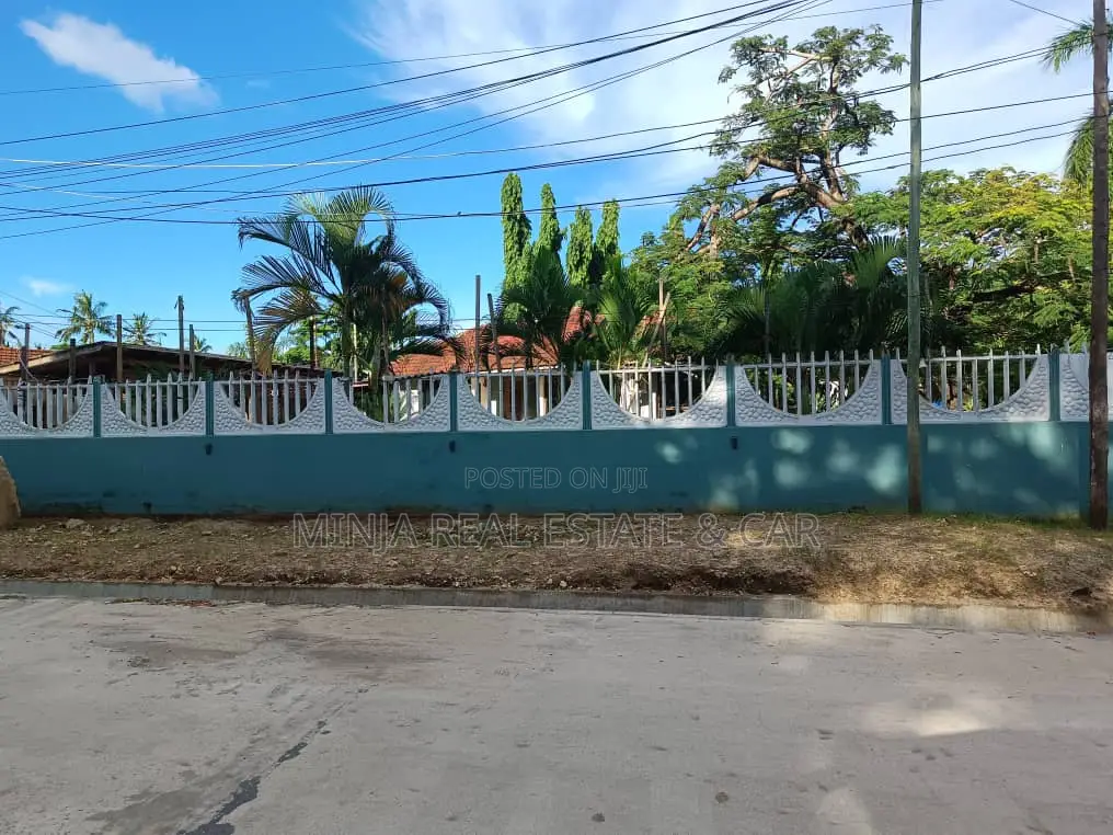 Plot for Sale Regent in Kinondoni