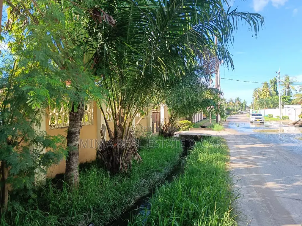 Plot for Sale for Investors in Dar Es Salaam, Migombani Road in Kinondoni