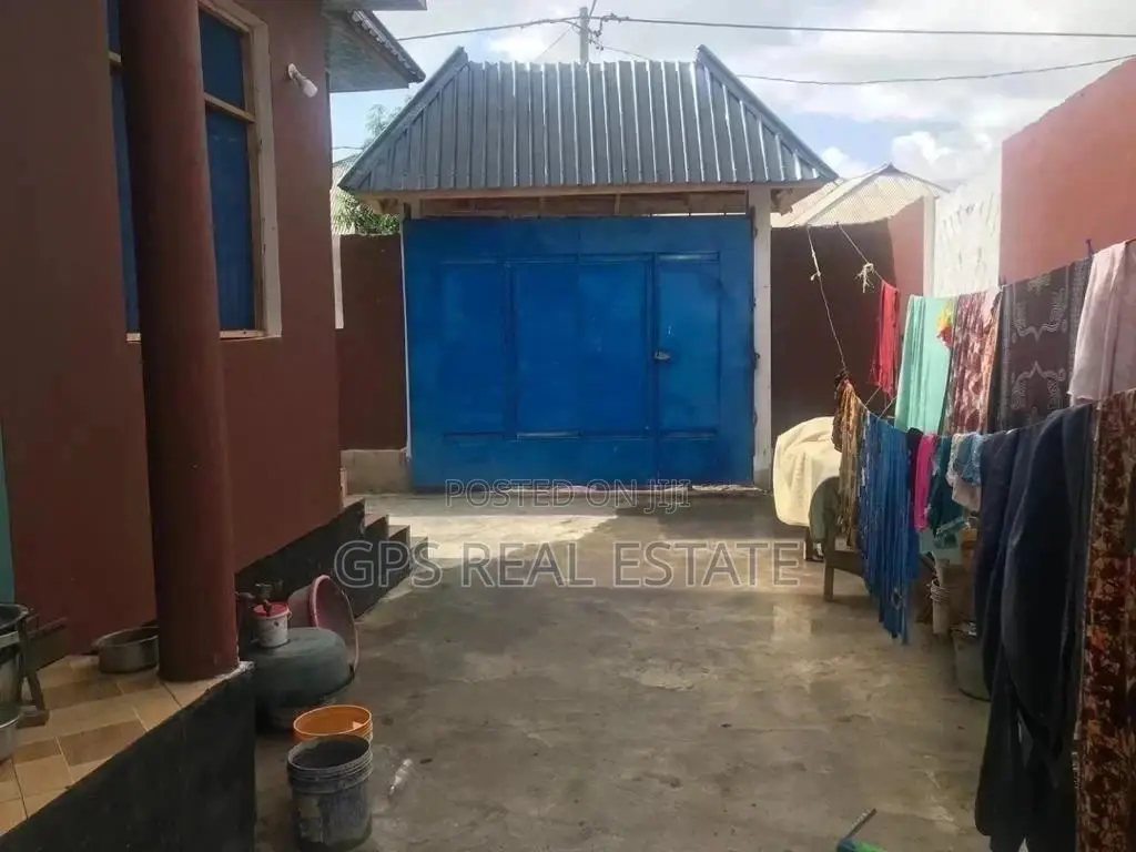 Houseeh For Sale in Temeke