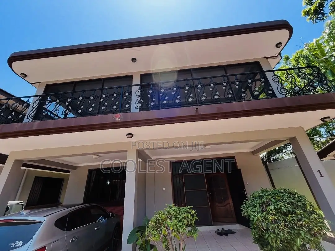 Furnished 3bdrm Villa in Coolest Estate, Masaki for rent in Masaki
