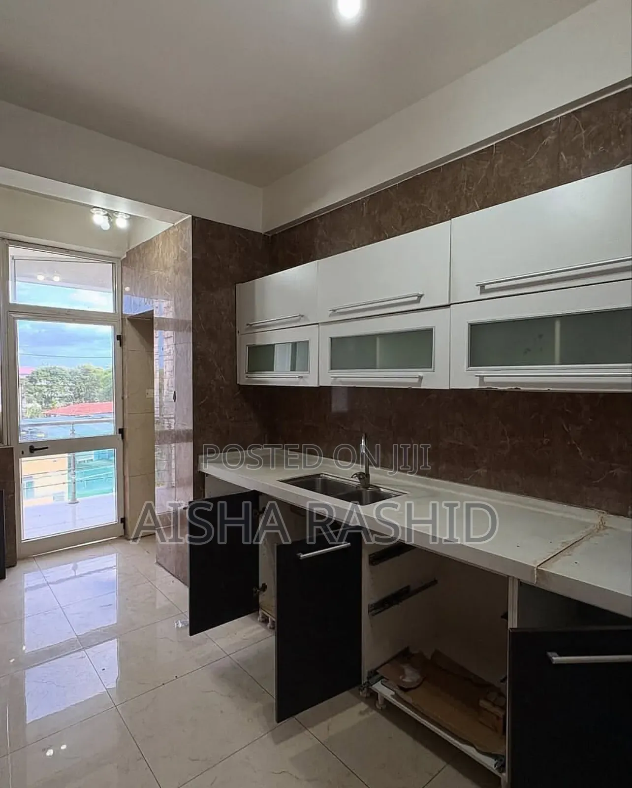 3bdrm Apartment in Oyster Bay for rent in Oyster Bay