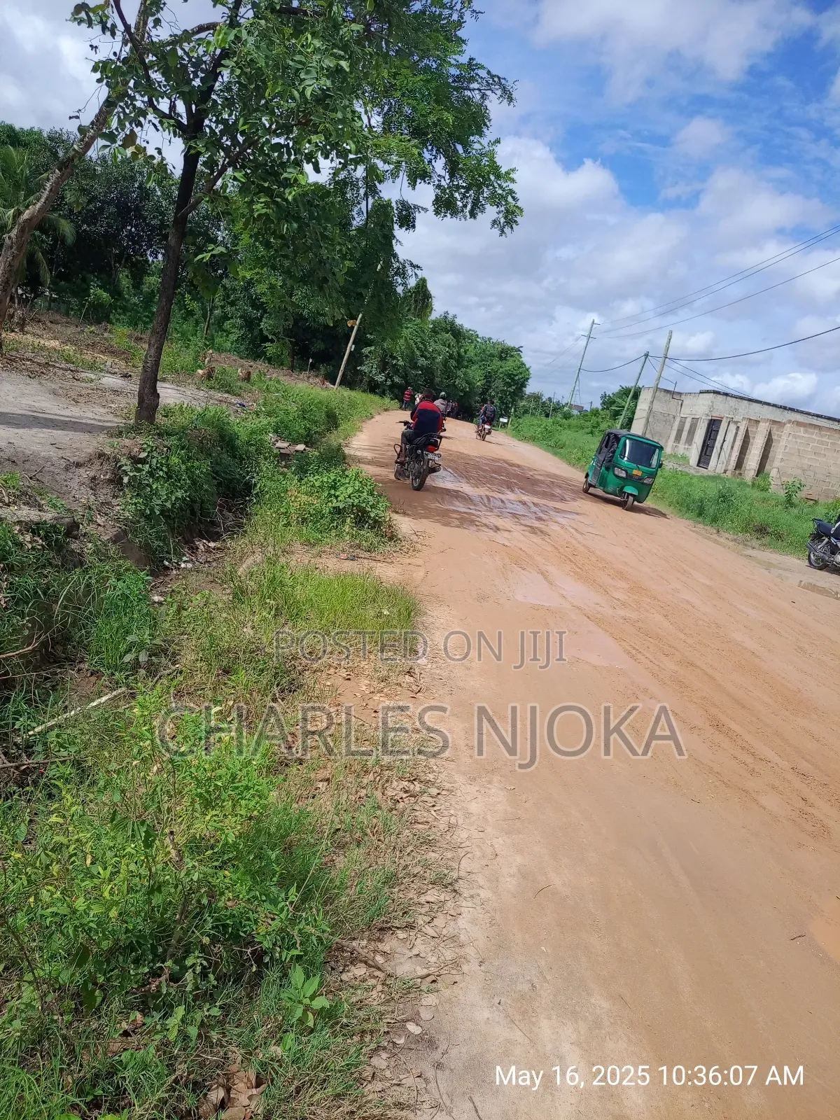 Kiwanja Sqmita 225 Kinauzwa Milion 6.5 Mahohe Rada in Ukonga