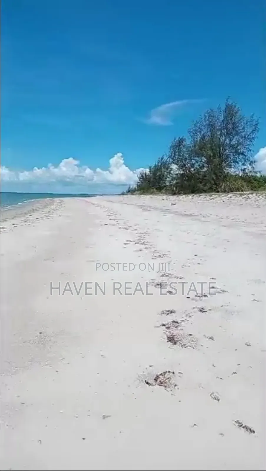 15 Acres Beach Plot Zinauzwa Pangani Tanga in Pangani