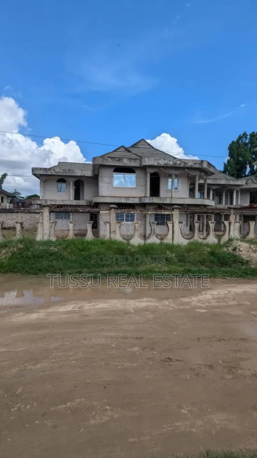 Mini Flat in Mbezibeach Shule for sale in Mbezi Beach