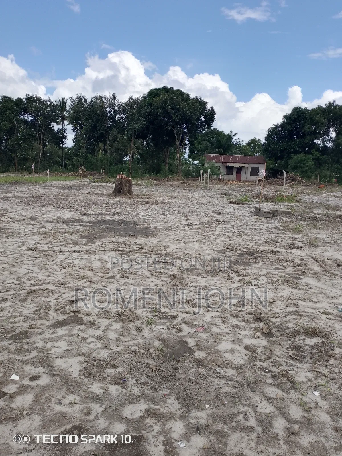 Kiwanja Mita 15 Kwa Mita 15 Kinauzwa Milioni 6 Majohe Rada. in Ilala
