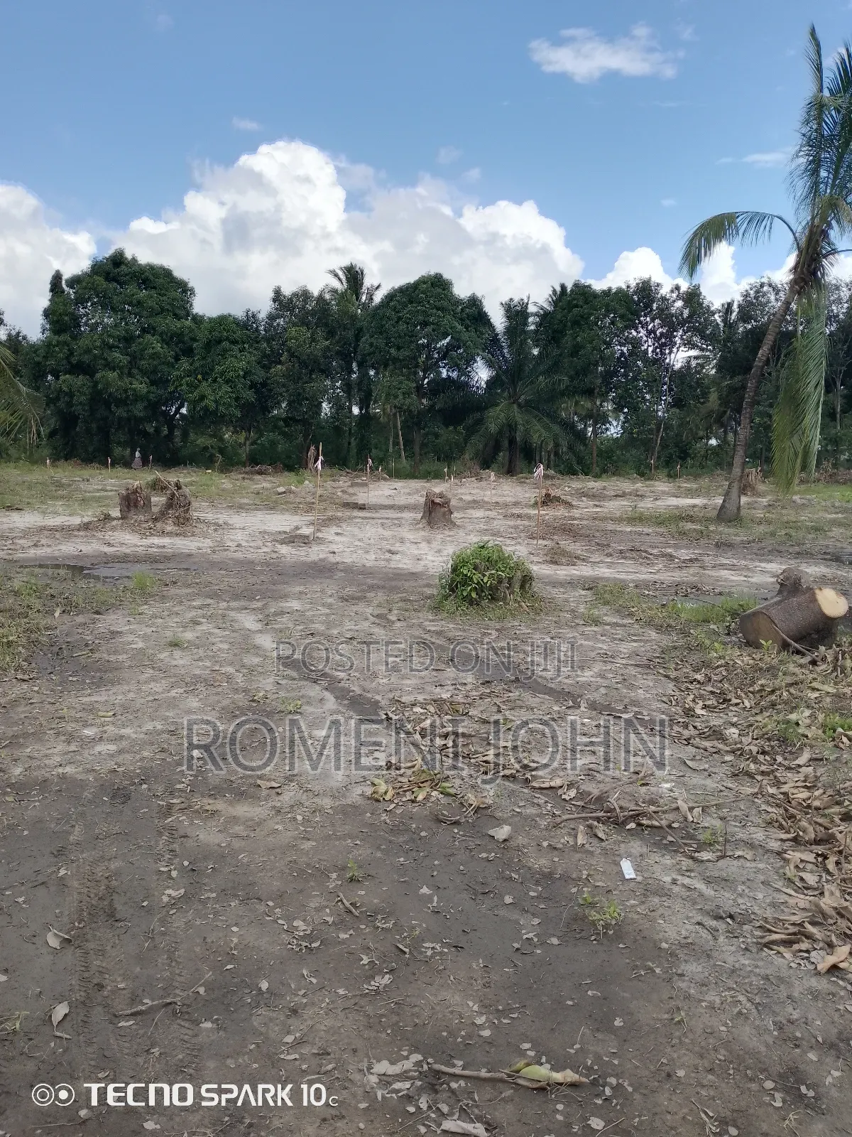 Kiwanja Mita 15 Kwa Mita 15 Kinauzwa Milioni 6 Majohe Rada. in Ilala