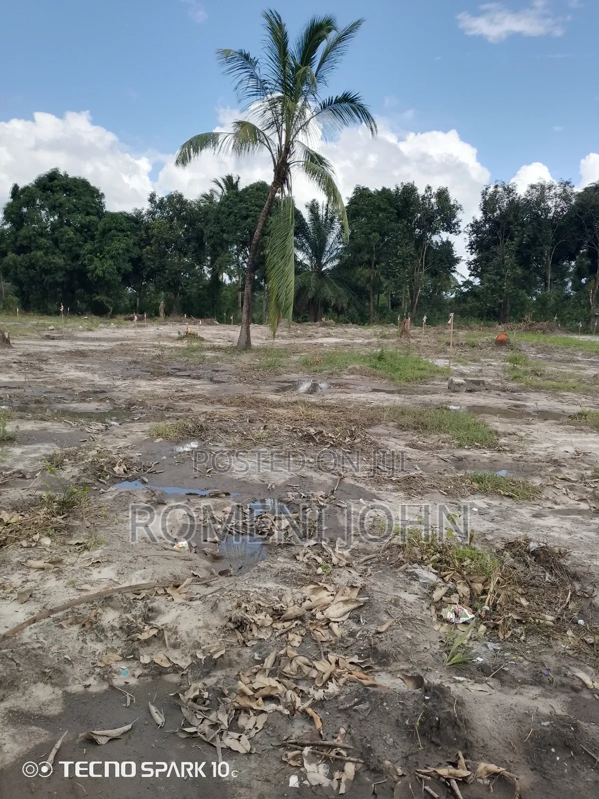 Kiwanja Mita 15 Kwa Mita 15 Kinauzwa Milioni 6 Majohe Rada. in Ilala