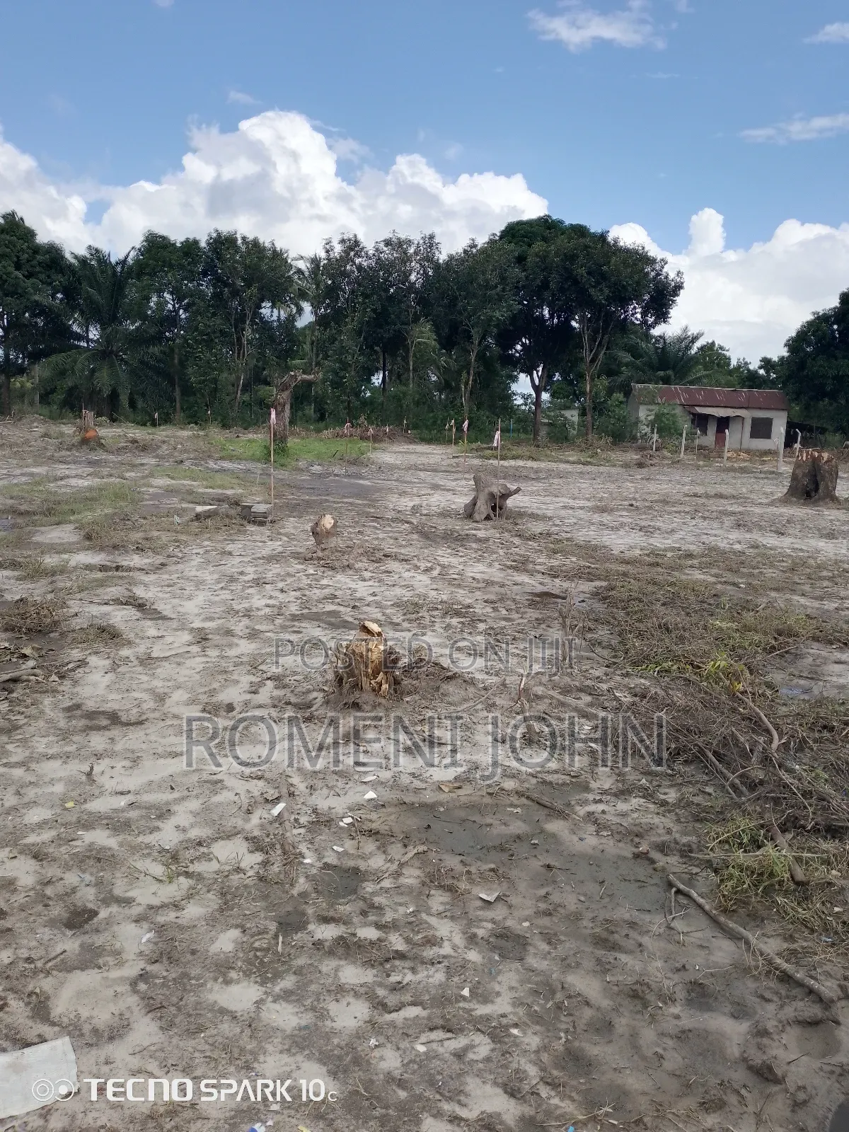 Kiwanja Mita 15 Kwa Mita 15 Kinauzwa Milioni 6 Majohe Rada. in Ilala
