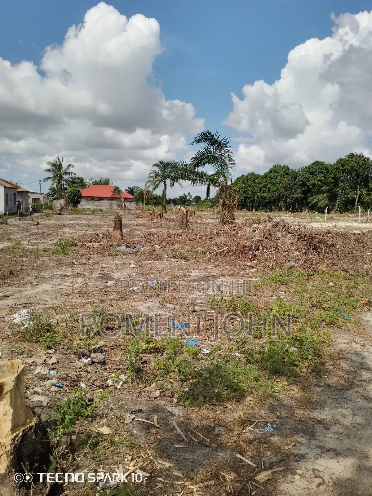 Kiwanja Mita 15 Kwa Mita 15 Kinauzwa Milioni 6 Majohe Rada. in Ilala