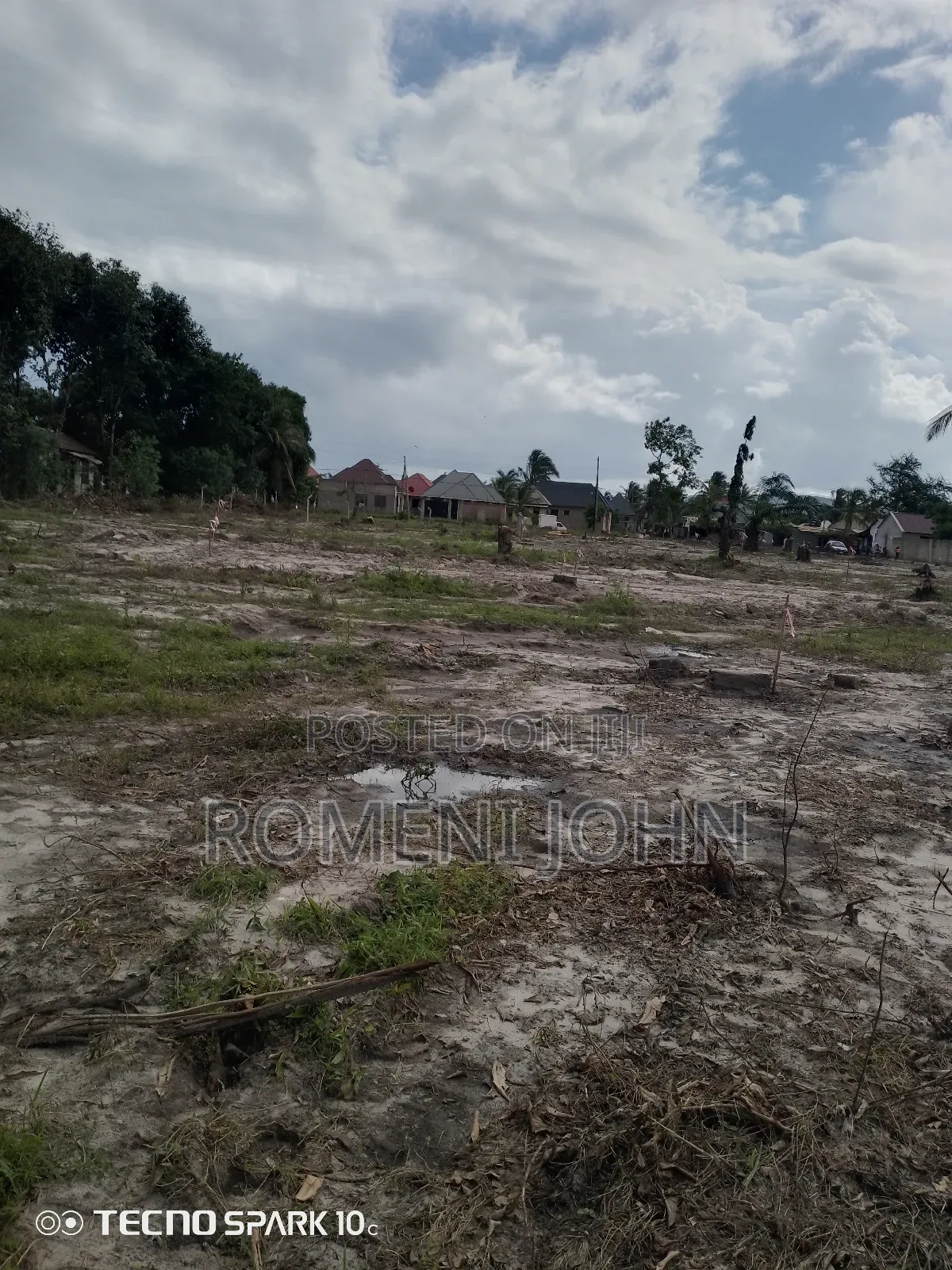 Kiwanja Kinauzwa Milioni 5.7 Ukonga Majohe Rada. in Ilala