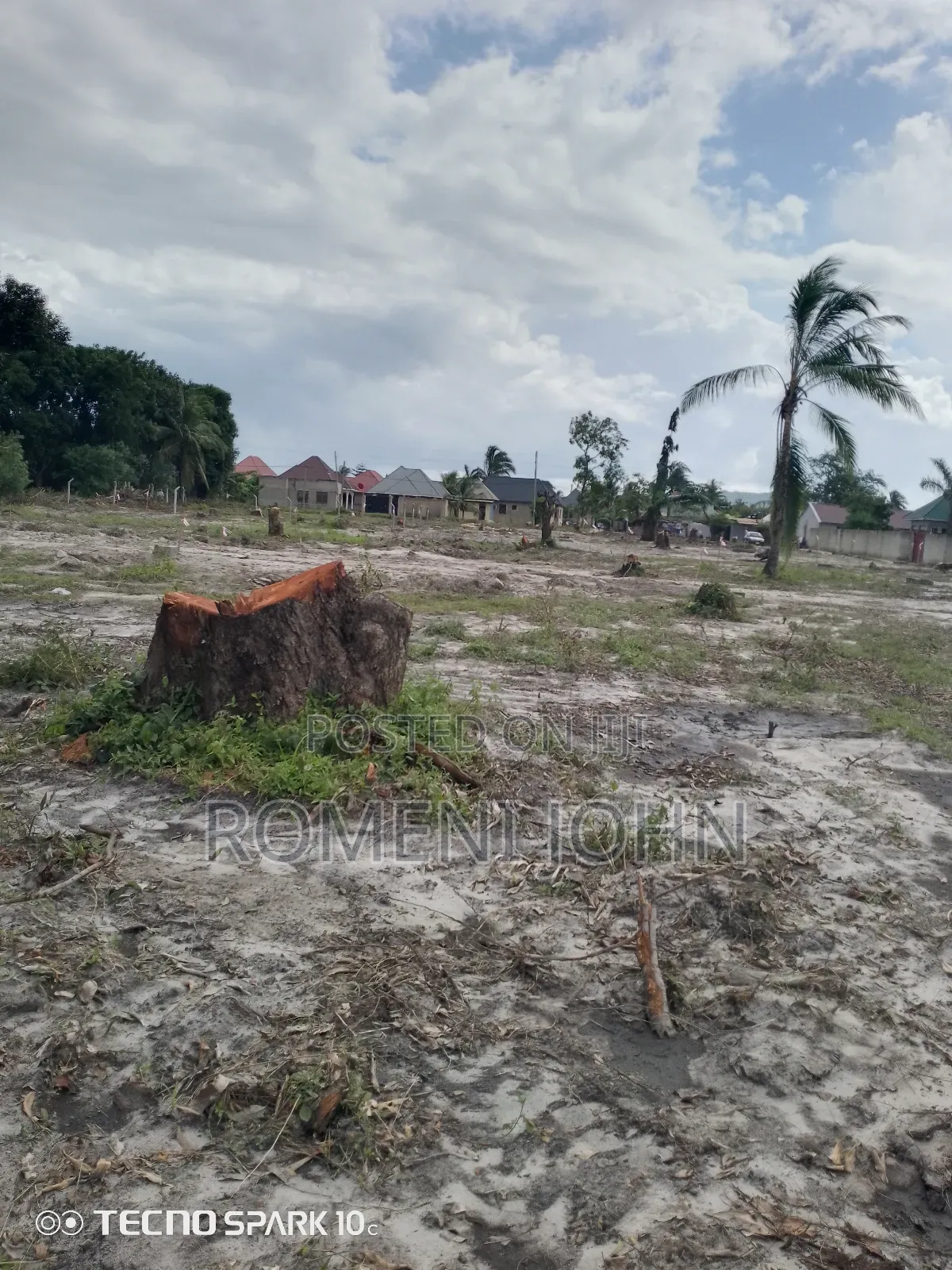 Kiwanja Kinauzwa Milioni 5.7 Ukonga Majohe Rada. in Ilala