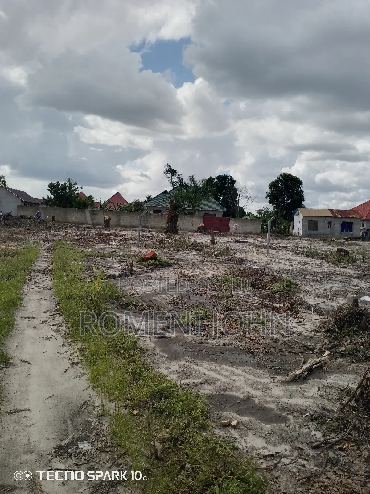 Kiwanja Mita 13 Kwa Mita 12 Kinauzwa Milion 5.6 Majohe Rada. in Ilala