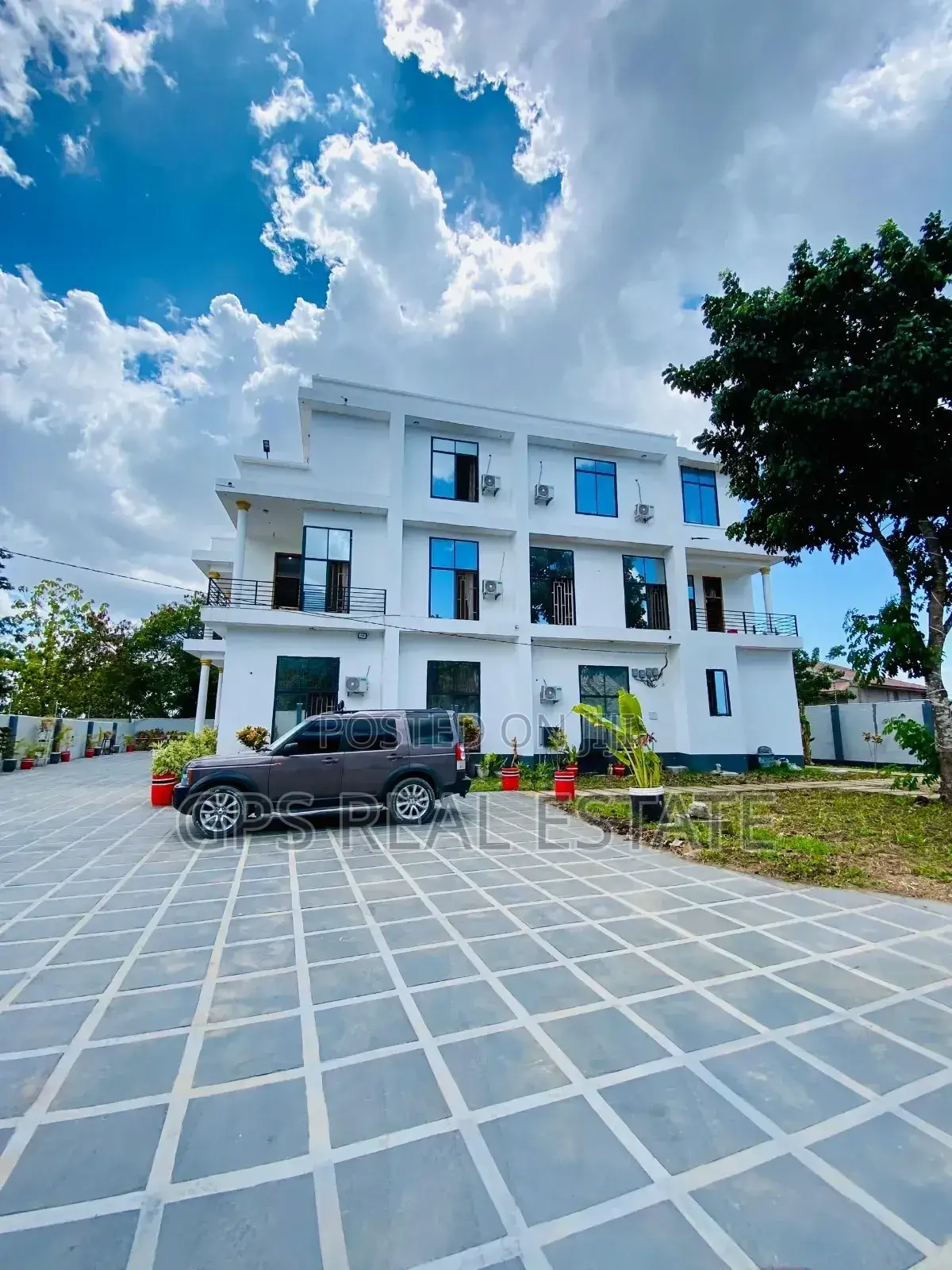 10bdrm House in Geza Ulole Beach, Kigamboni for sale in Kigamboni