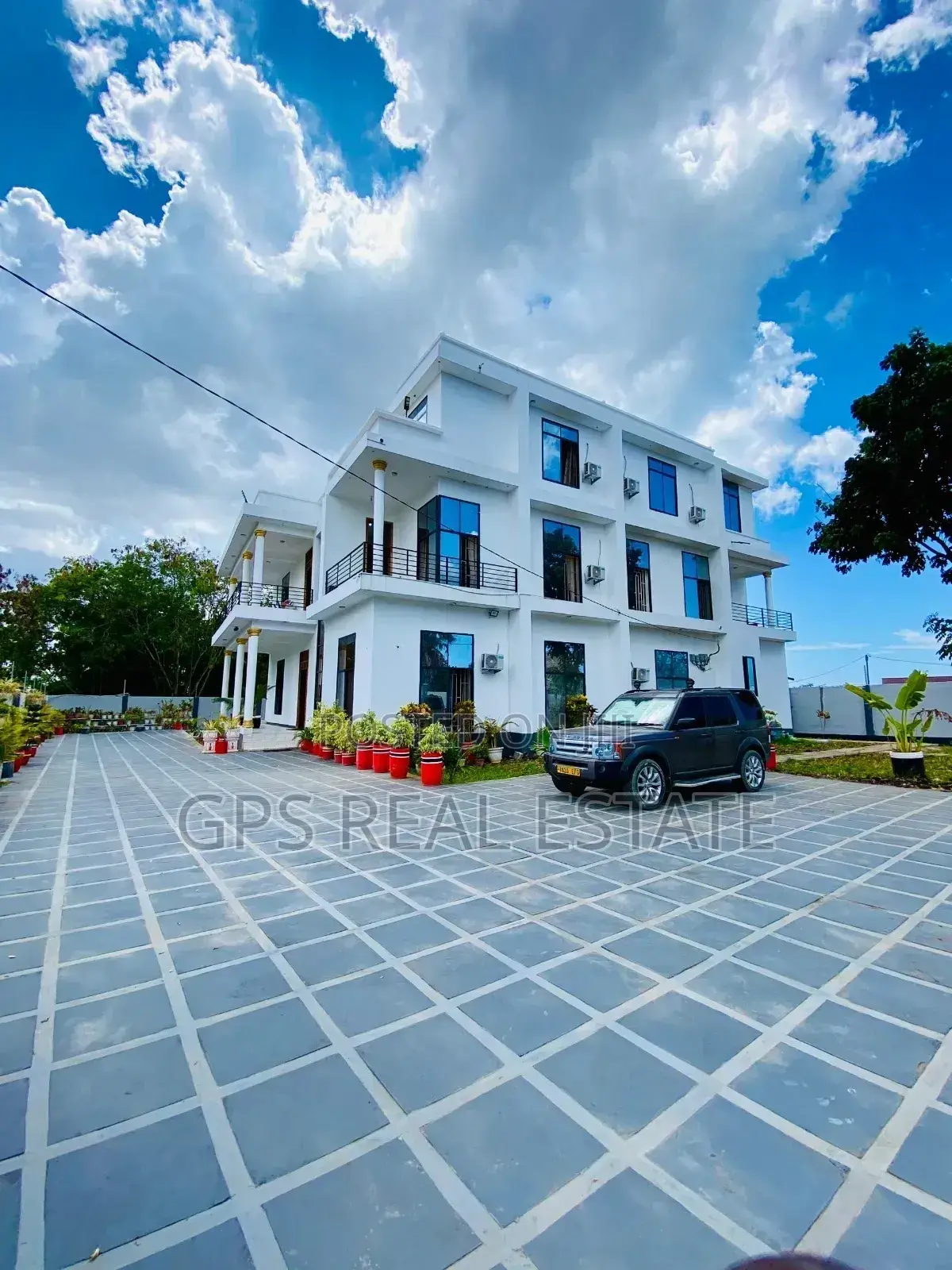 10bdrm House in Geza Ulole Beach, Kigamboni for sale in Kigamboni